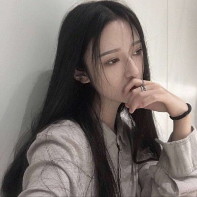 微信伤感高冷成熟美女头像图片