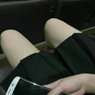 女生半身不露脸穿制服部位高清头像图片