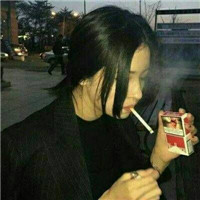 真人丧气颓废的抽烟喝酒女生头像