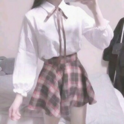 不露脸女生制服部位头像