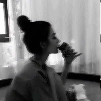 霸气冷酷QQ头像女