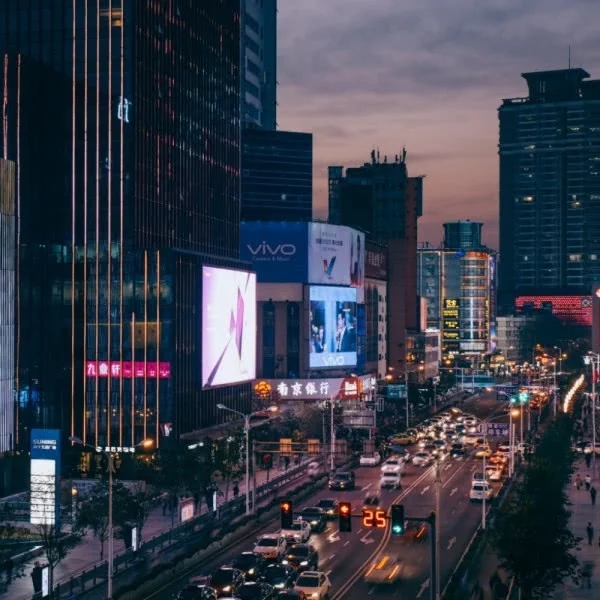 现在城市风景头像图片