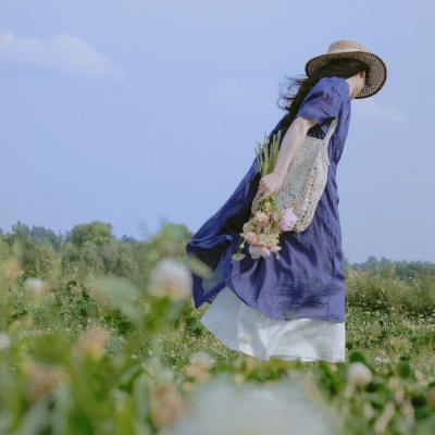 自由风女生头像